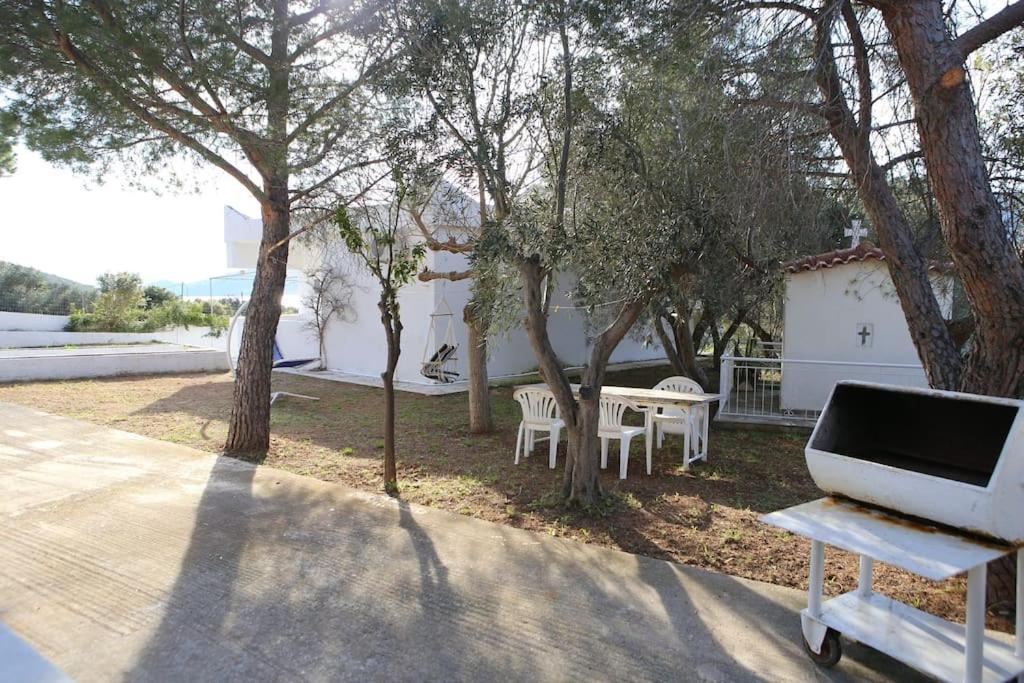 White Villa In Olive Trees And Seaview To Panagia Almiropótamos Eksteriør billede