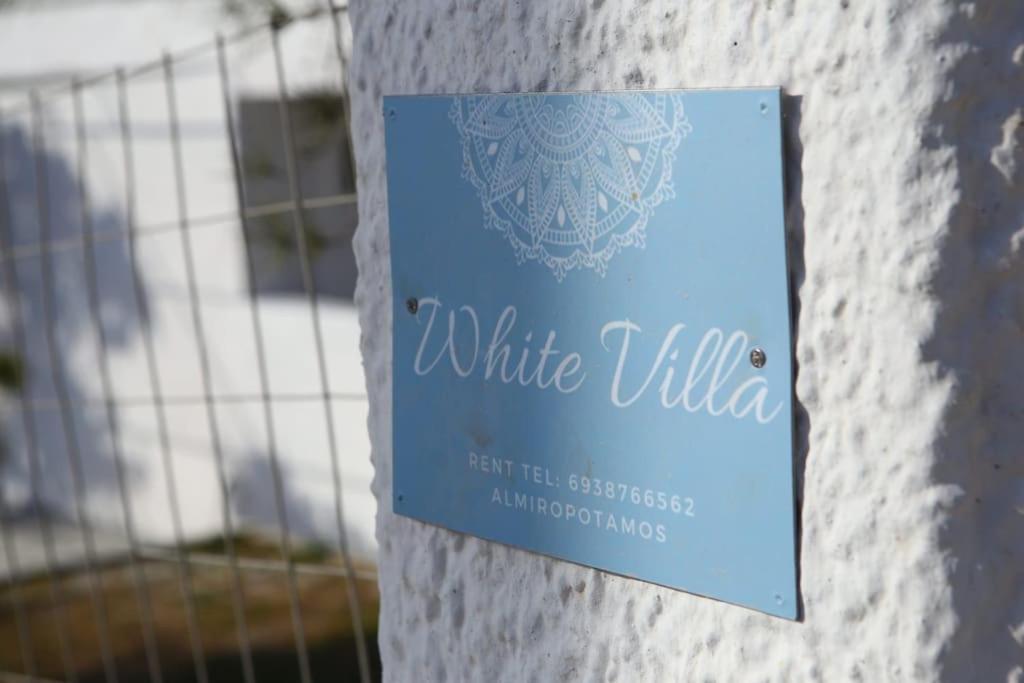 White Villa In Olive Trees And Seaview To Panagia Almiropótamos Eksteriør billede