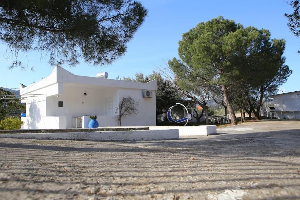 White Villa In Olive Trees And Seaview To Panagia Almiropótamos Eksteriør billede